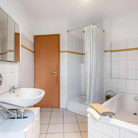 Haus Castellblick Mit Terrasse *